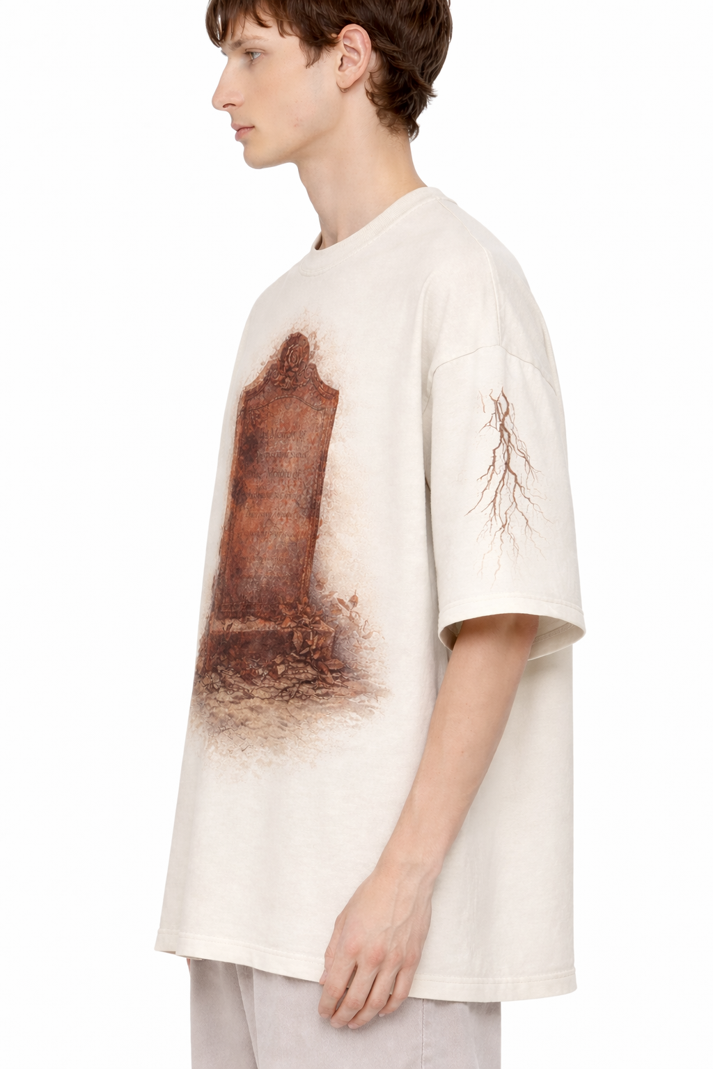 NOUVARK Memorial Graphic T-Shirt